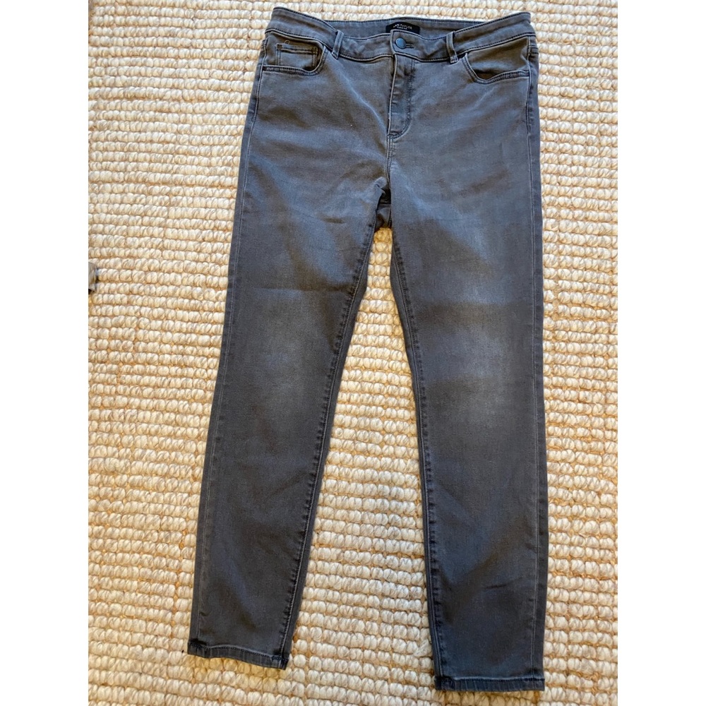 Ann Taylor Jeans The Skinny Curvy Fit Size 10 in Gray Wash